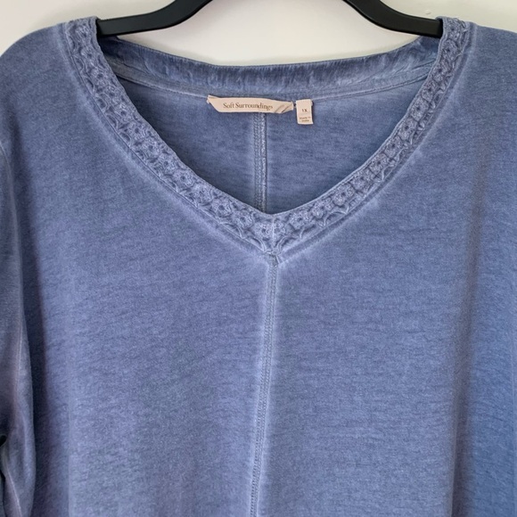 Soft Surroundings Jordon Creek Embroidery Bell Sleeve Tunic - Picture 3 of 8